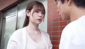 Người chồng tẻ nhạt, vợ yêu nhận ra cậu thanh niên gần nhà tốt hơn